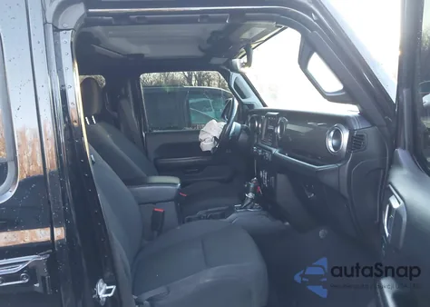 2020 Jeep Wrangler Unlimited Sahara z USA, uszkodzony, nr VIN 1C4HJXEN1LW221377